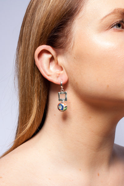 BON BON Colorful long silver earrings with spots