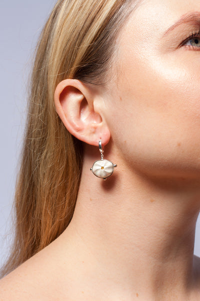 Dangle silver earrings with gold and pearl luster