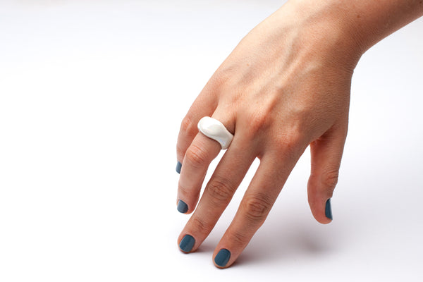 16 size ceramic ring Achlys