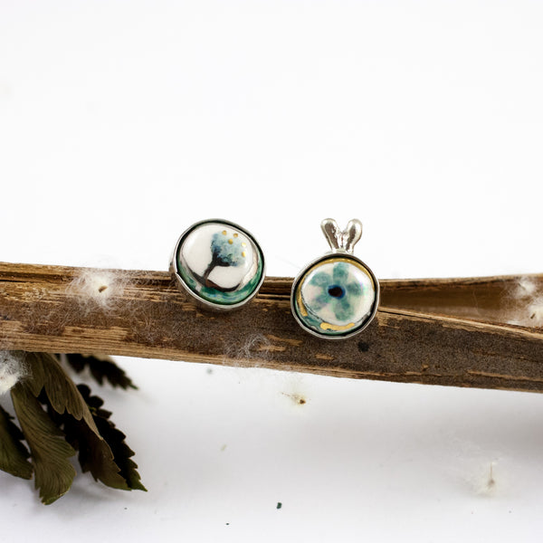Green and blue silver earrings decorated with gold