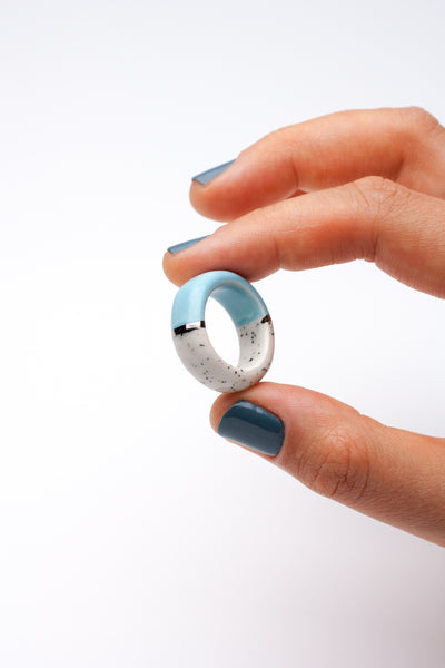 17.5 size ceramic ring Aura