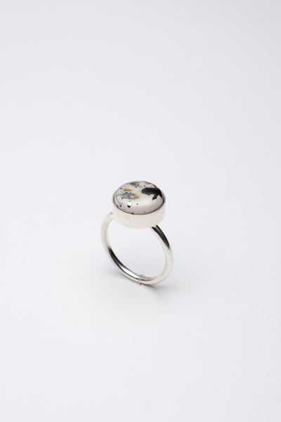 18 size ring GOLDSTEIN