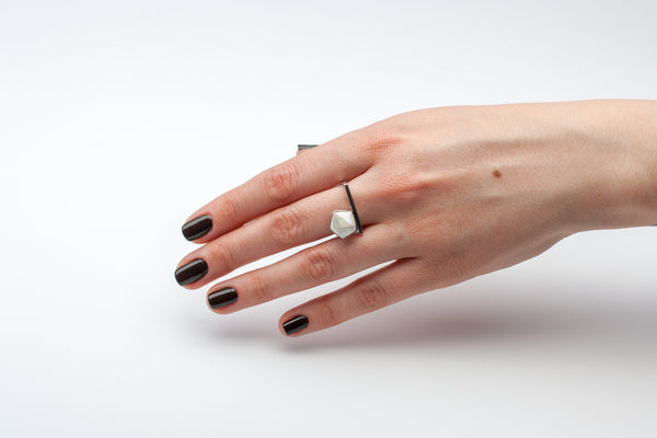 18 dydžio žiedas Evola