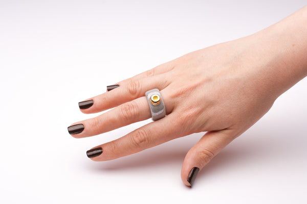 17 izmēra keramiskais gredzens Rosmerta