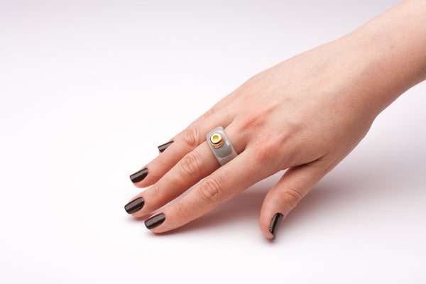 17 izmēra keramiskais gredzens Rosmerta