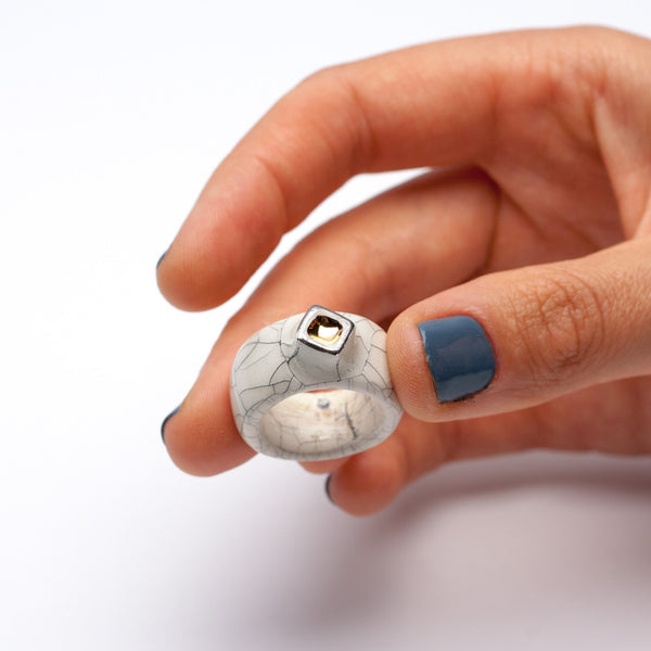 17 izmēra Keramiskais gredzens Demeter