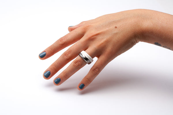 16.5 izmēra keramiskais gredzens Caryatis