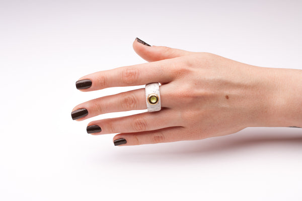 17 izmēra keramiskais gredzens Maeve