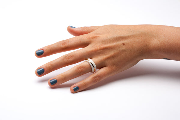 16 dydžio keramikos žiedas Apate