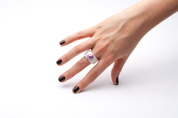 18 dydžio keramikos žiedas Hapi