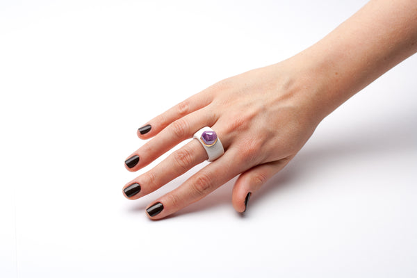 18 dydžio keramikos žiedas Hapi