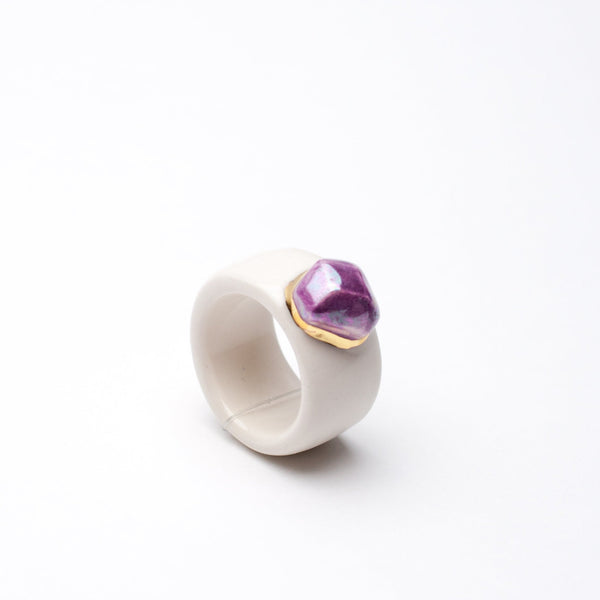 18 dydžio keramikos žiedas Hapi