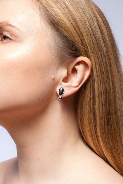 3X3 collection black earrings with hearts