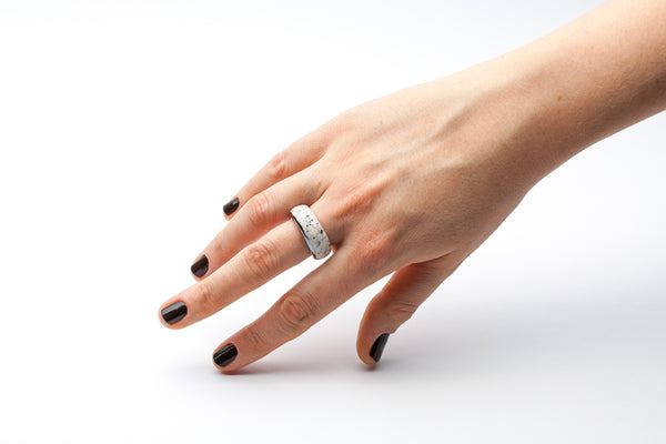 17 izmēra keramiskais gredzens Babi