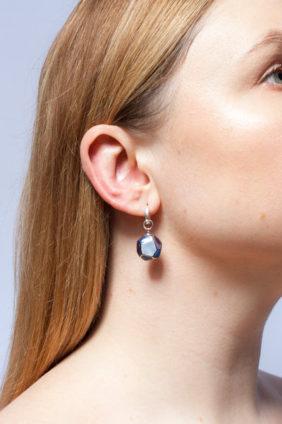 BON BON navy dangle earrings  decorated with platinum luster