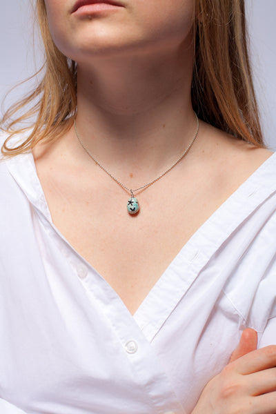 BON BON turquoise ceramic pendant with a platinum flowers