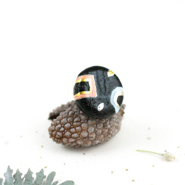 0 Black round ceramic brooch - Aiste Jewelry