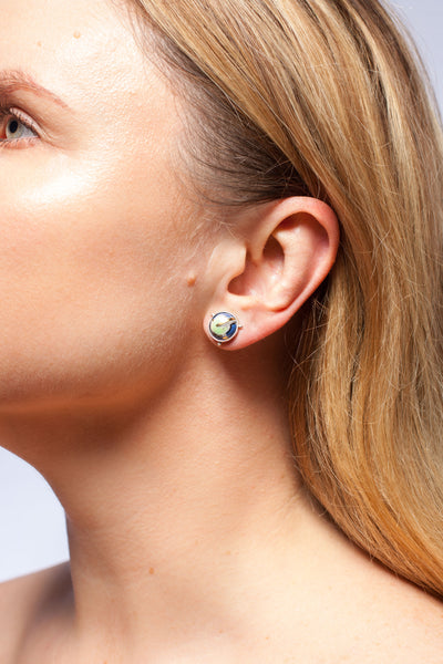 Mismatched green and blue color earrings with gold lines