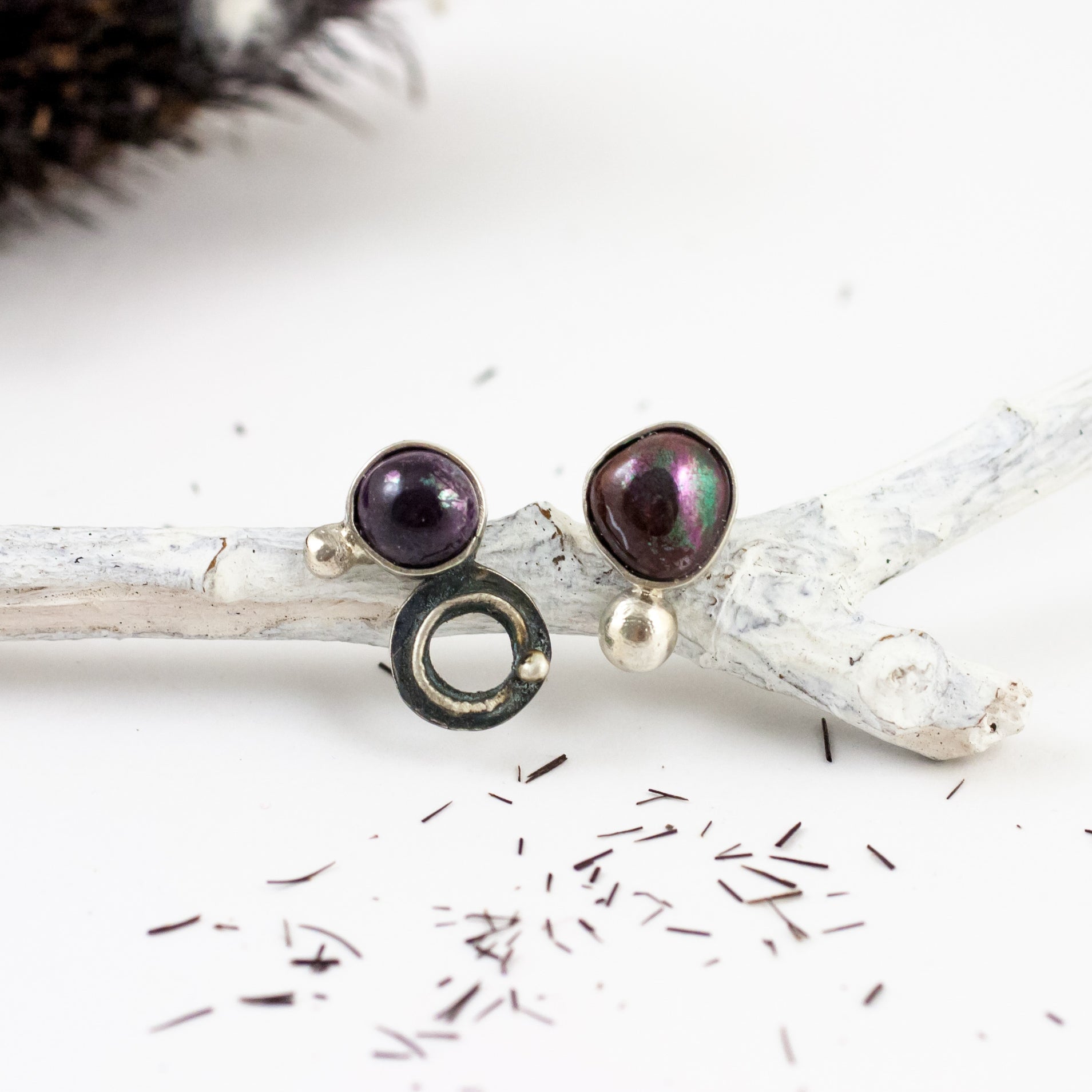 Aubergine mismatched earrings with blackened silver