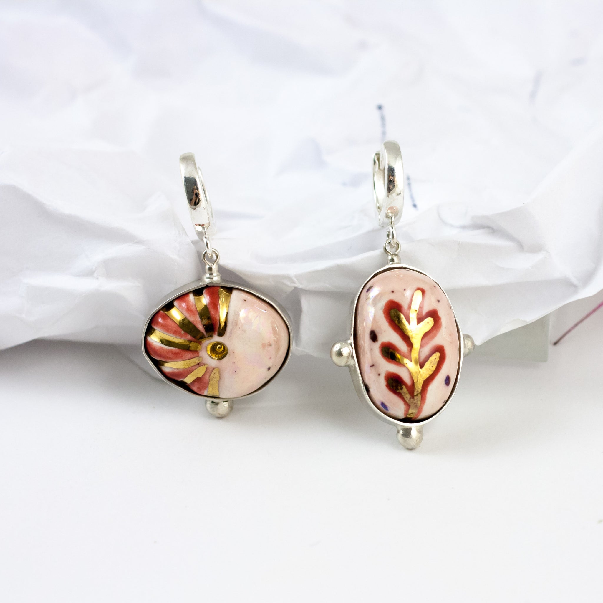 Pink gold-plated ornament ceramic earrings