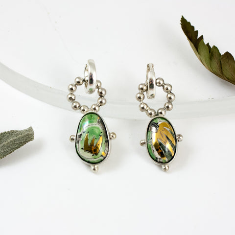 BON BON Green earrings with gold crowns