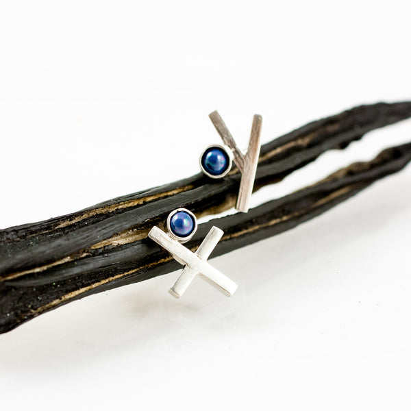 Blue asymmetrical X Y silver stud earrings
