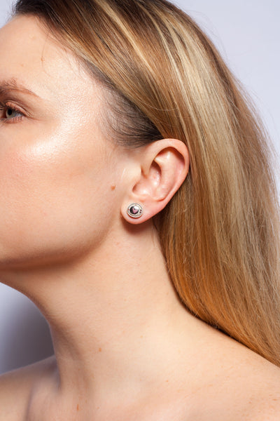 Small earrings with pink flowers