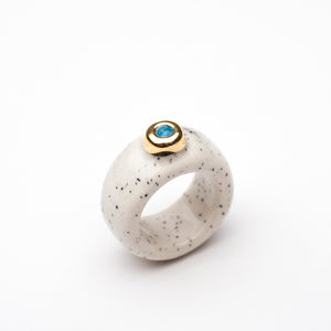 17.5 size ceramic ring Nostiluca