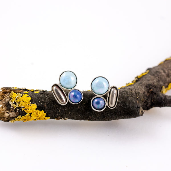 Light and dark blue bubble earrings with platinum luster