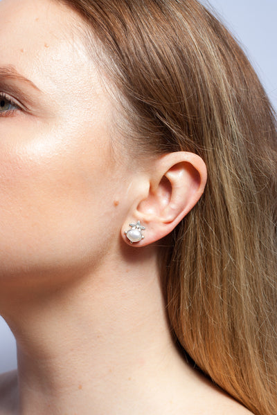 Silver stud earrings with freshwater pearls and mismatched silver crowns