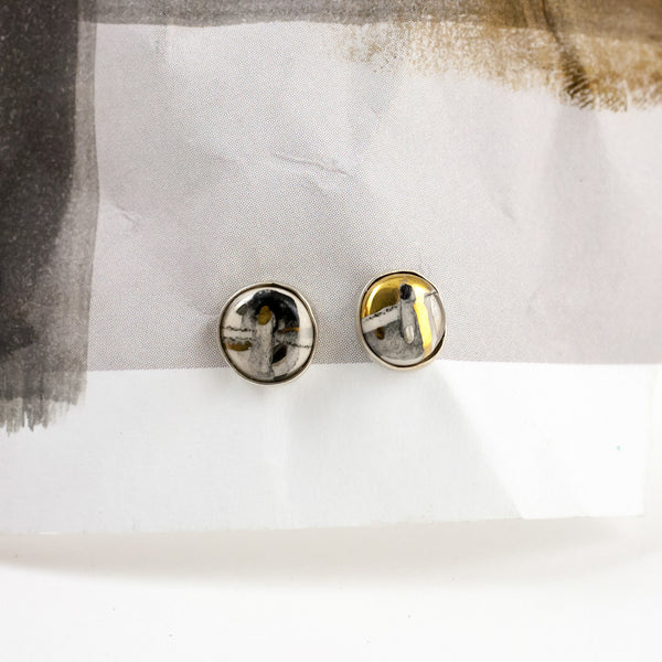 White and black ABSTRACT earrings with lines