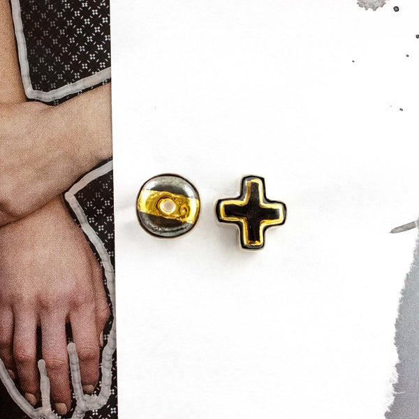 ABSTRACT black mismatched ceramic earrings with gold