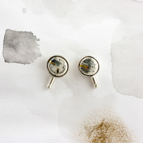 White mismatched gold-plated silver earrings