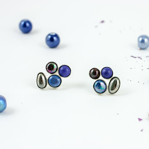 Blue shades earrings with platinum luster