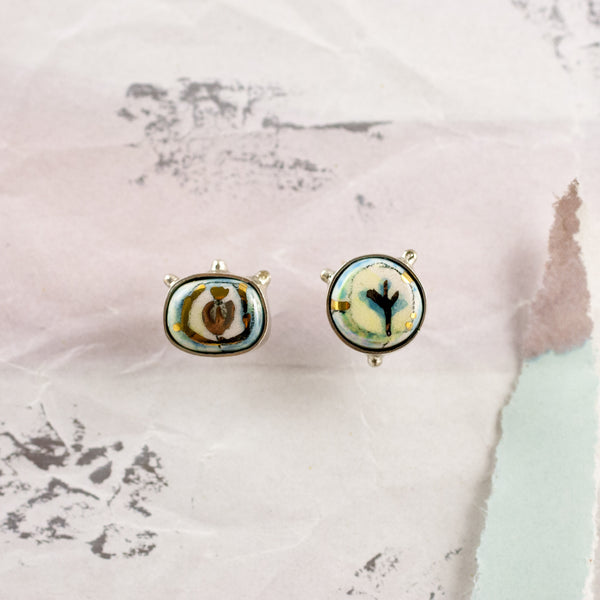 BON BON Light green and blue earrings with a flower