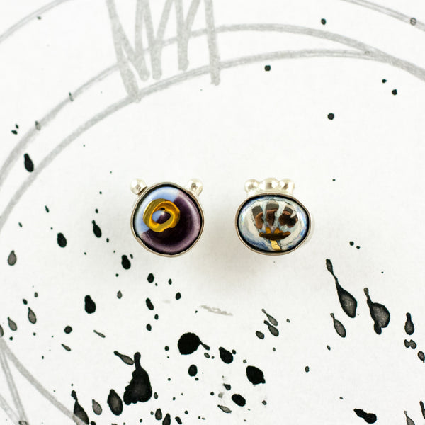 BON BON blue and purple mismatched earrings with a gold flower
