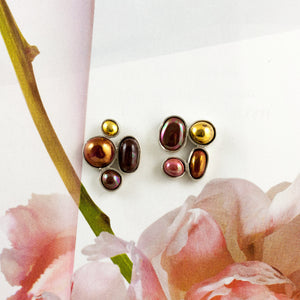 Dark red shades earrings with gold luster