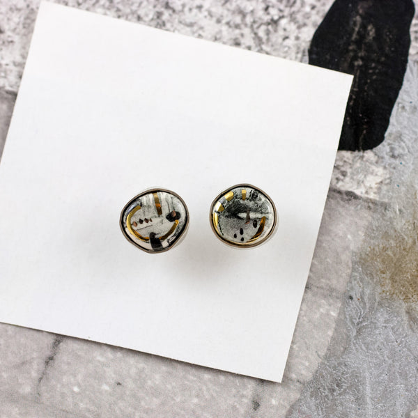 Stud earrings ABSTRACT with gold details