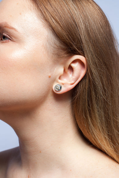 Round and oval form stud earrings ABSTRACT
