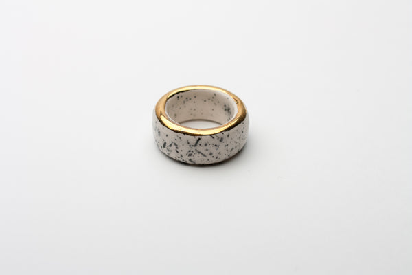19 dydžio keramikos žiedas Gratiae