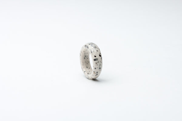 17 izmēra keramiskais gredzens Bona Dea