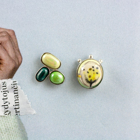 BON BON Yellow and green earrings with a flower