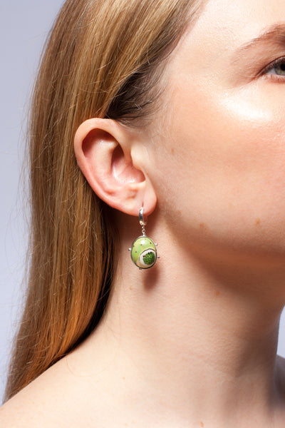 BON BON Green color dangle earrings with gold lines