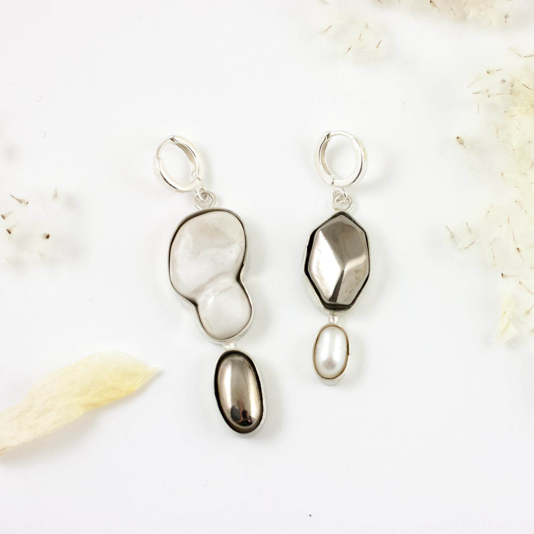 DROPS long mismatched dangle earrings with a freshwater pearl