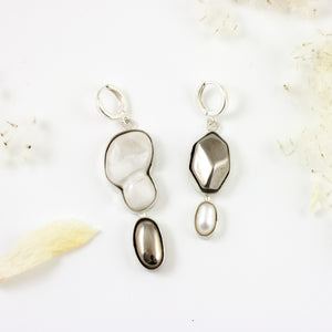 DROPS long mismatched dangle earrings with a freshwater pearl