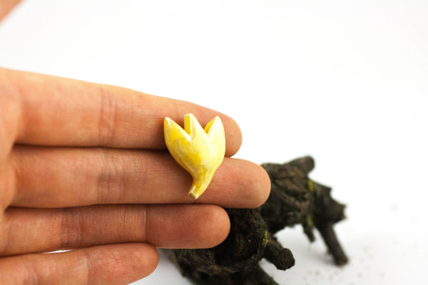 0 Yellow tulip shaped brooch - Aiste Jewelry