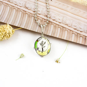 0 BON BON green silver pendant with a flower - Aiste Jewelry